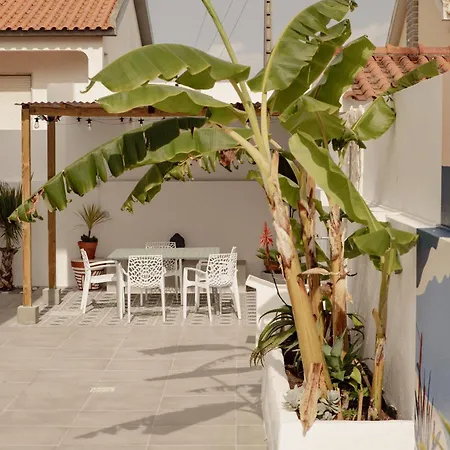 Supertubos House Peniche Атогиа-да-Балейя