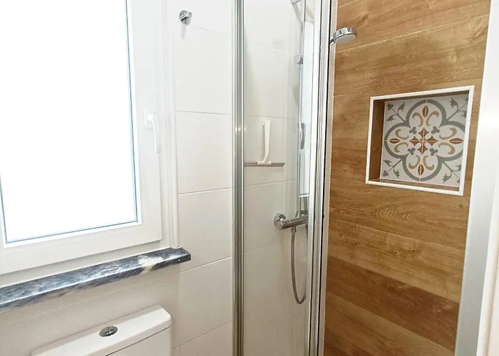 Supertubos House Peniche 4* 阿通奎亚·达·巴利亚