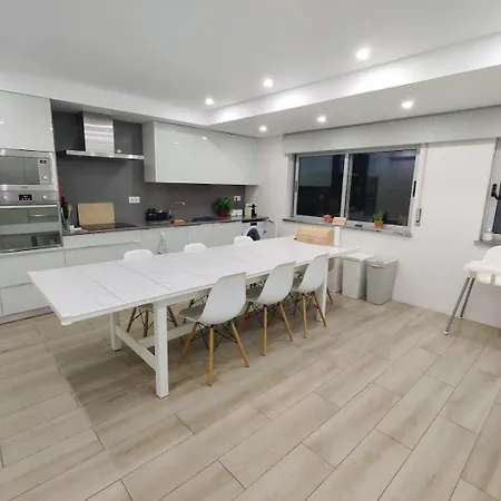 Supertubos House Peniche Nocleg ze śniadaniem