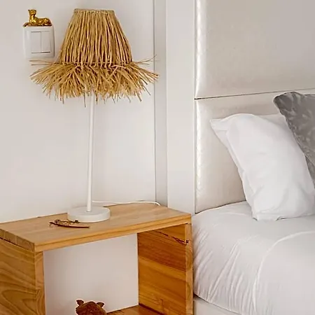 Supertubos House Peniche Bed & Breakfast