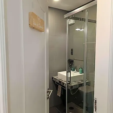 Supertubos House Peniche Bed & Breakfast