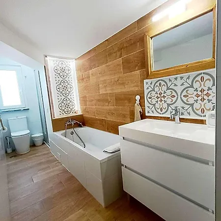 Bed & Breakfast Supertubos House Peniche 4*