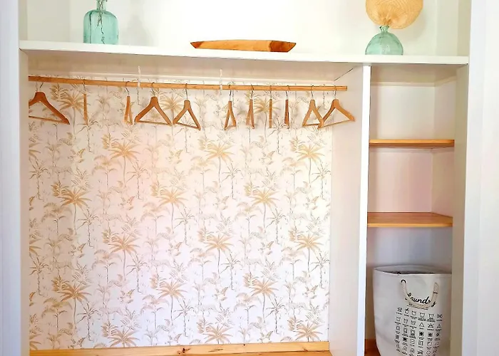 Supertubos House Peniche 4*