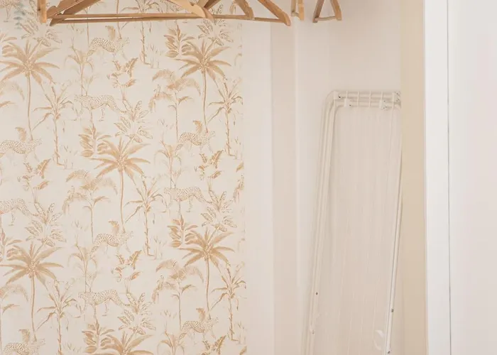 Supertubos House Peniche 4*